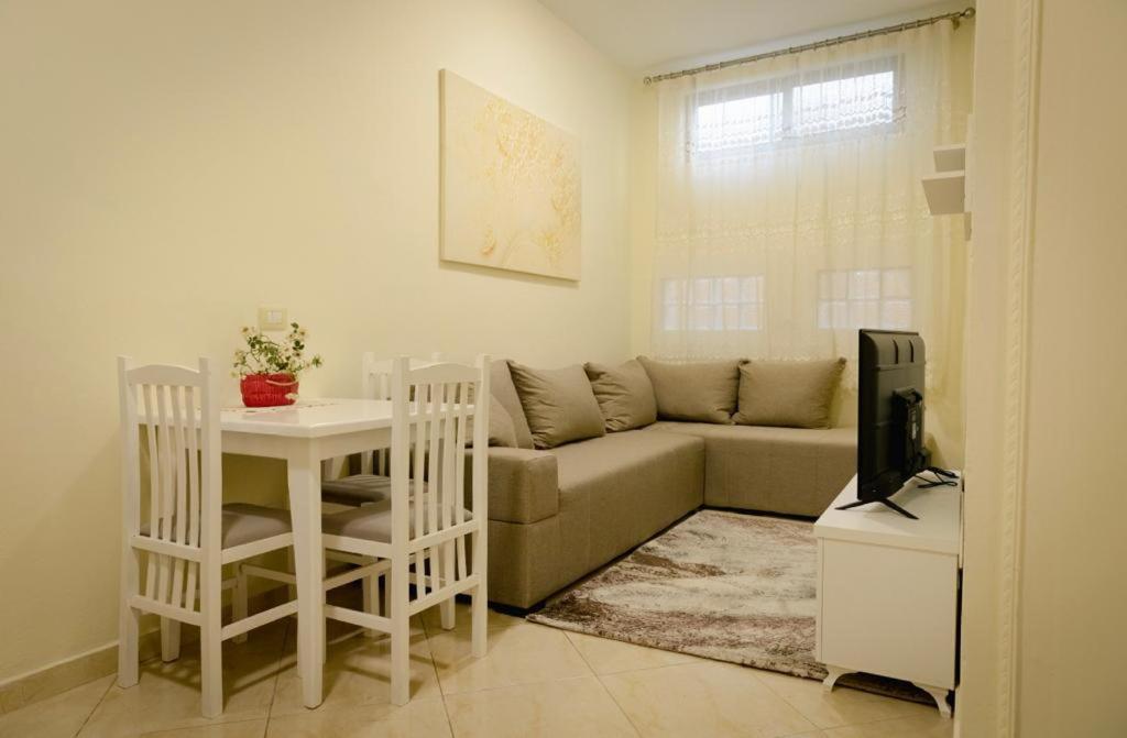 Villa Apartments S&F City Centre Tirana Exterior foto